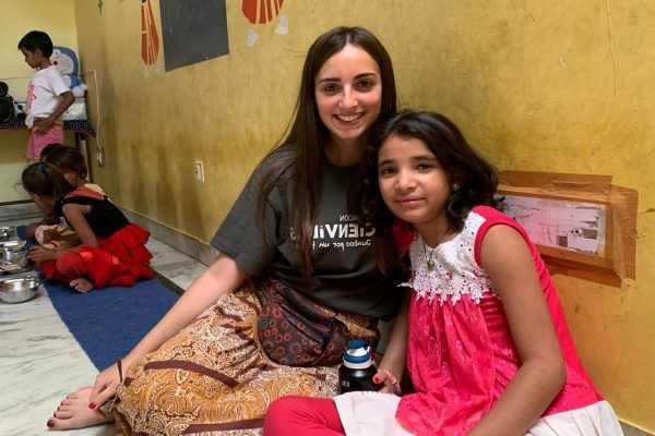 Cabecera de Fundación Cienvida para apoyo infantil en proyectos sociales y de inclusión.