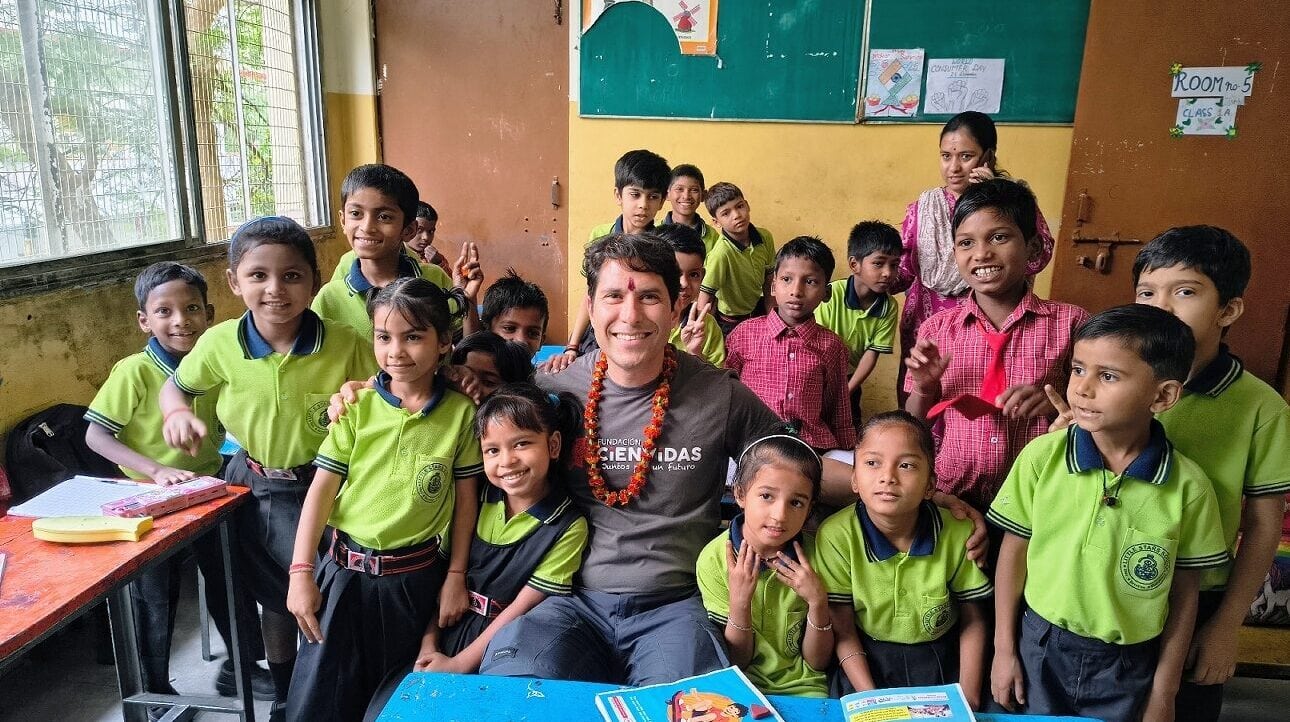 Teaching Volunteering Varanasi