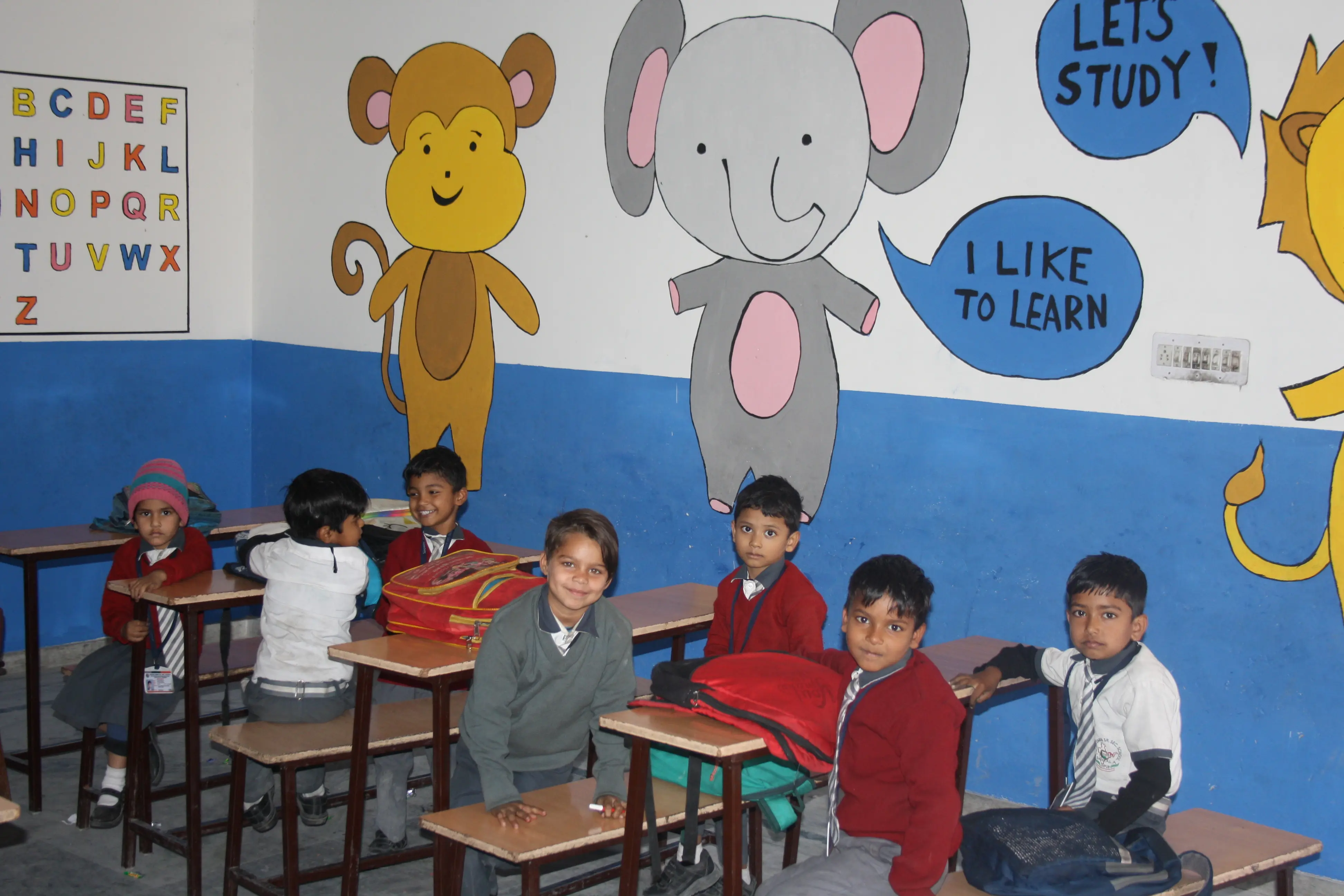 Lakshmi at her school in India thanks to the CiENViDAS sponsorship program
