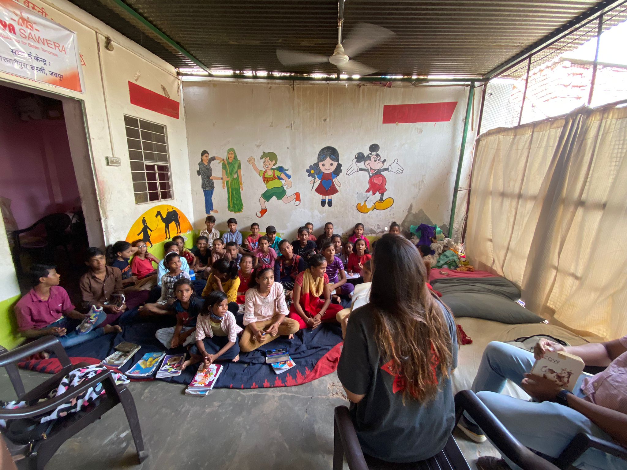 General view of a women's empowerment class for girls and women in Jaipur, India