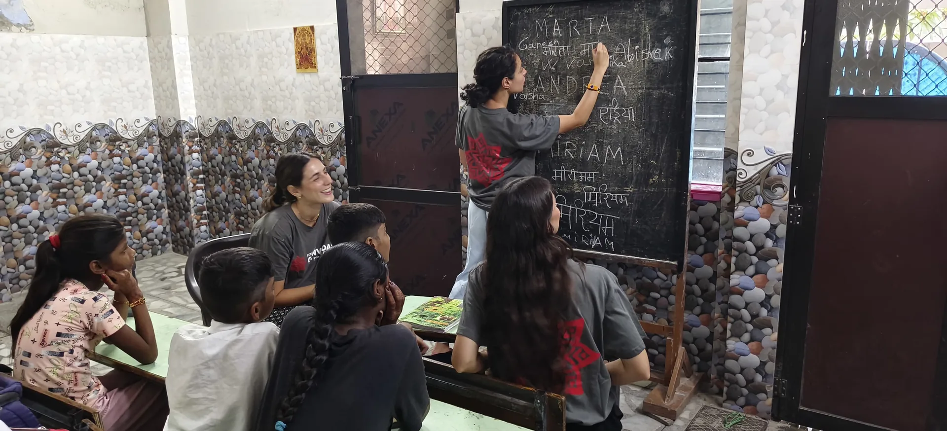 Voluntariado educativo de verano con la Fundación CiENViDAS