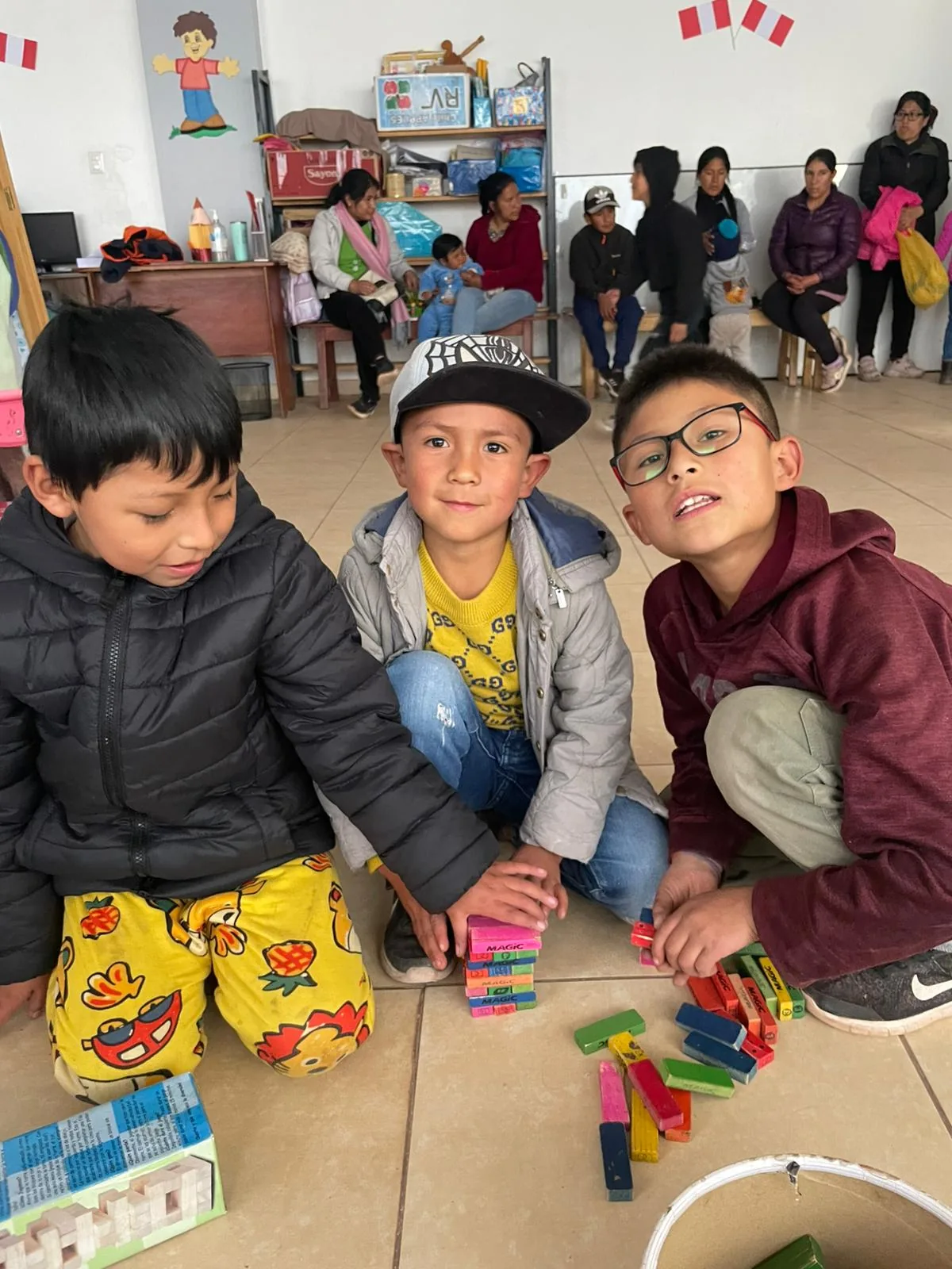 Ruway Mano creative workshop with children in Cusco, Peru